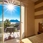 Alpi Hotel 3*