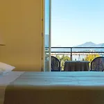 Alpi 3* באוונו