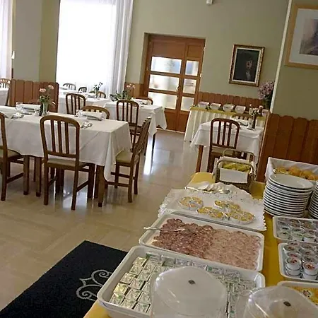 Hotel Alpi 3*