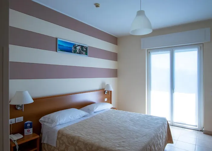 Hotell Alpi