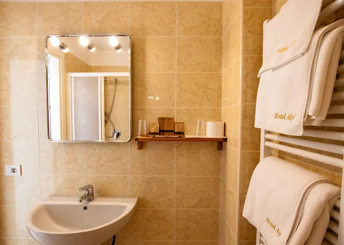 Alpi Hotel