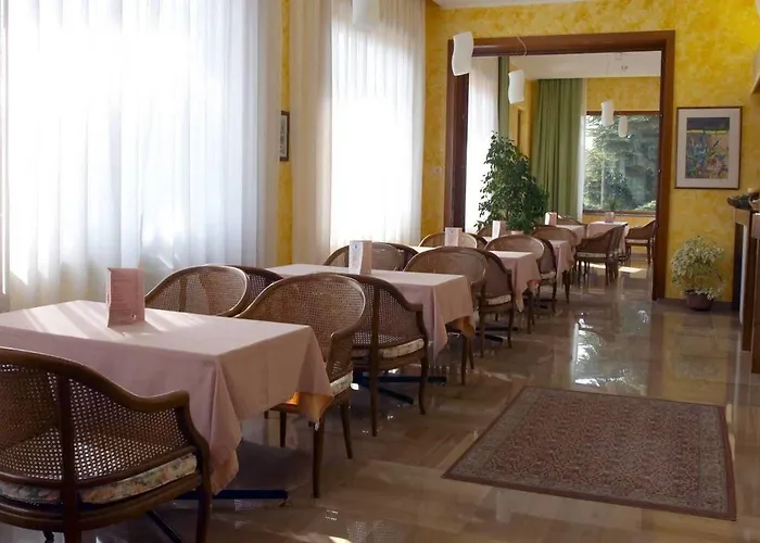 Hotell Alpi Baveno